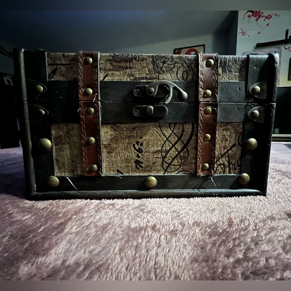 Rare! Handmade Japanese storage box! Zen style. Perfect accent for any room! - Picture 2 of 12